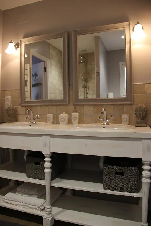 La Bastide Du Bouchou Bed & Breakfast Six-Fours-les-Plages فرنسا