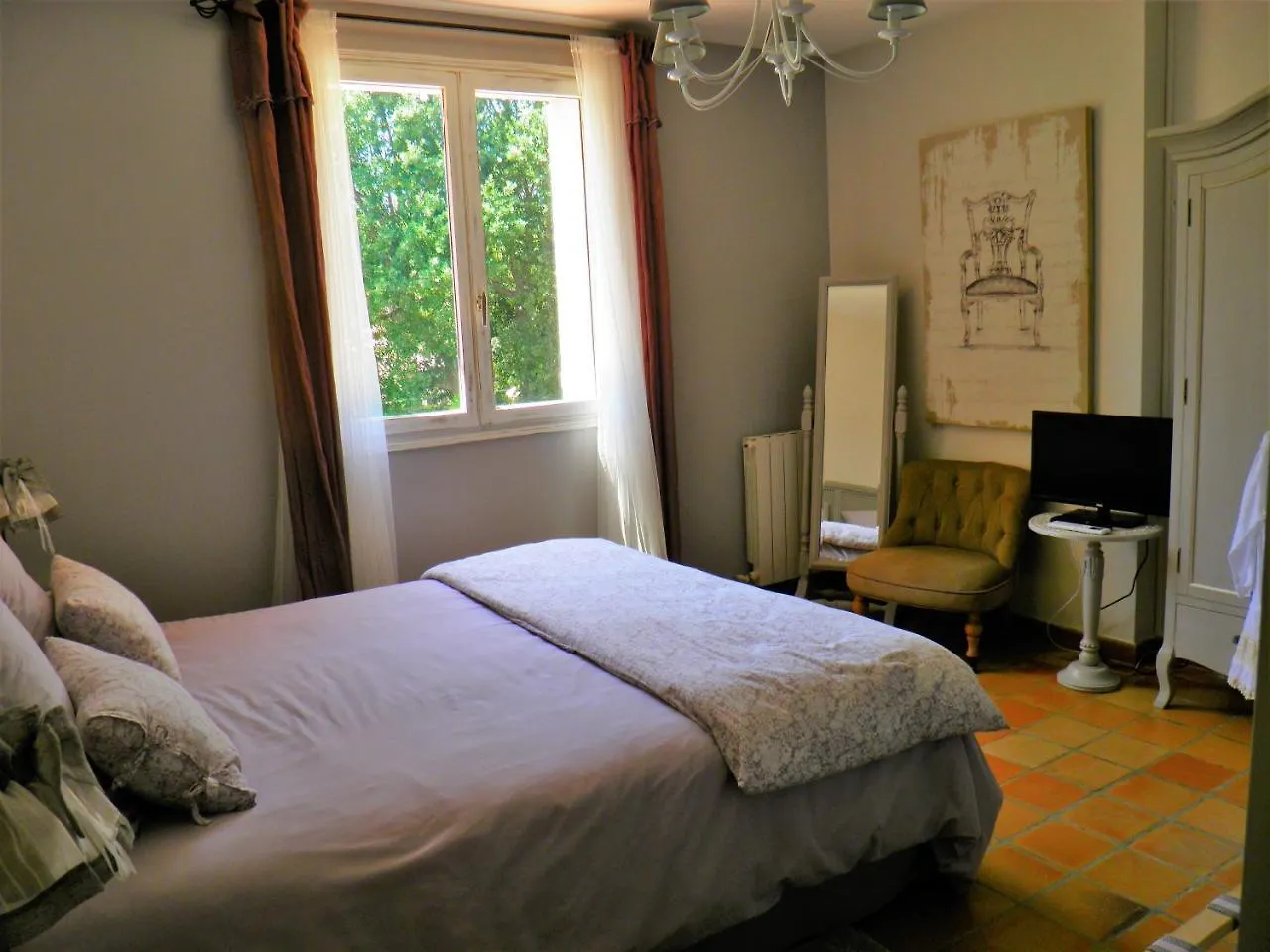 Bed and Breakfast La Bastide du Bouchou à Six-Fours-les-Plages Couette-café