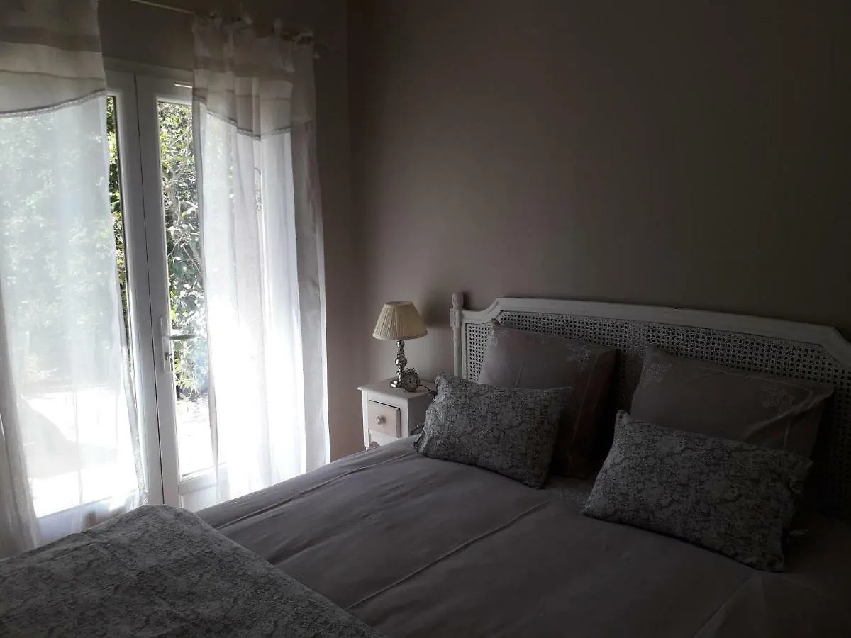 ** Couette-café Bed and Breakfast La Bastide du Bouchou à Six-Fours-les-Plages France